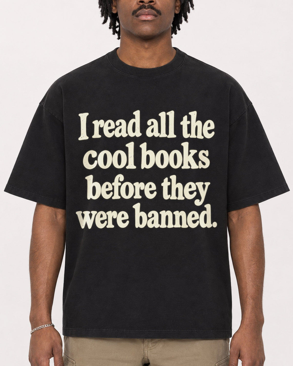 Mockup Boxy Heavyweight Tee Black male close-up 04