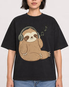 Mockup Boxy Heavyweight Tee Black female close-up 32