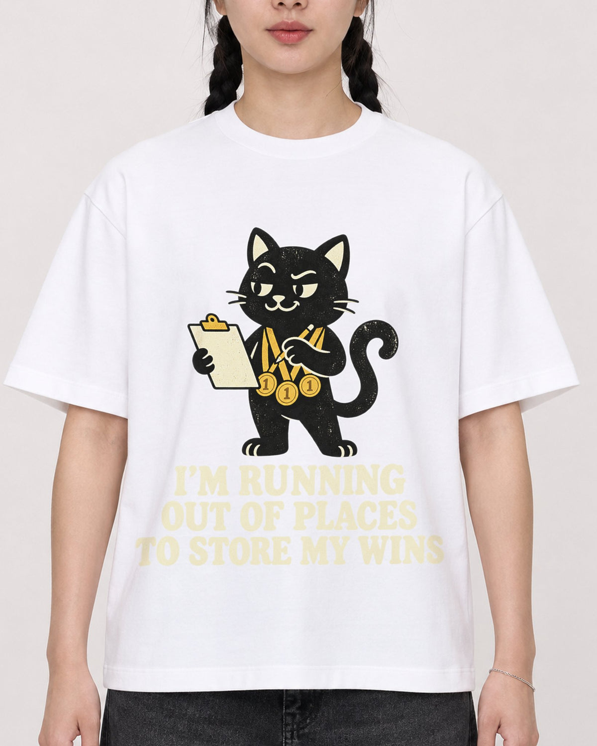 Mockup Boxy Heavyweight Tee White female close-up 43