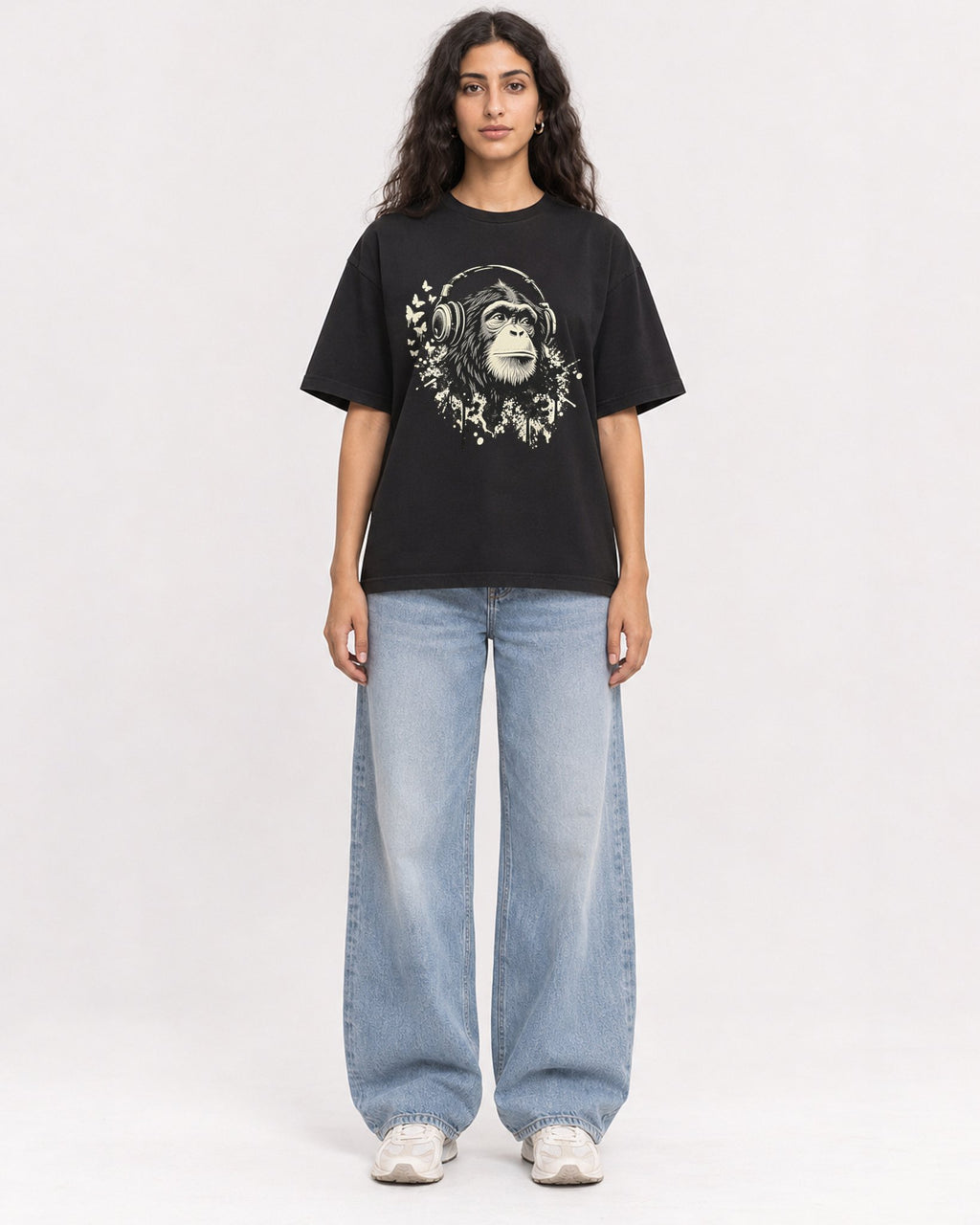 Mockup Boxy Heavyweight Tee Black female full-body 07