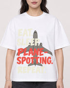 Mockup Boxy Heavyweight Tee White female close-up 03
