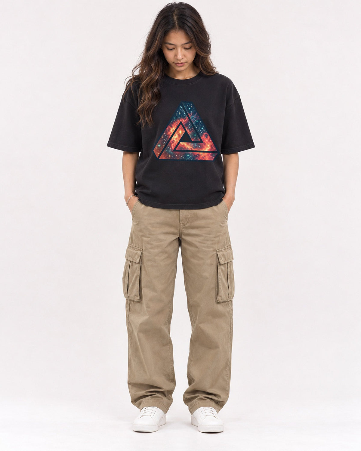 Mockup Boxy Heavyweight Tee Black female full-body 02