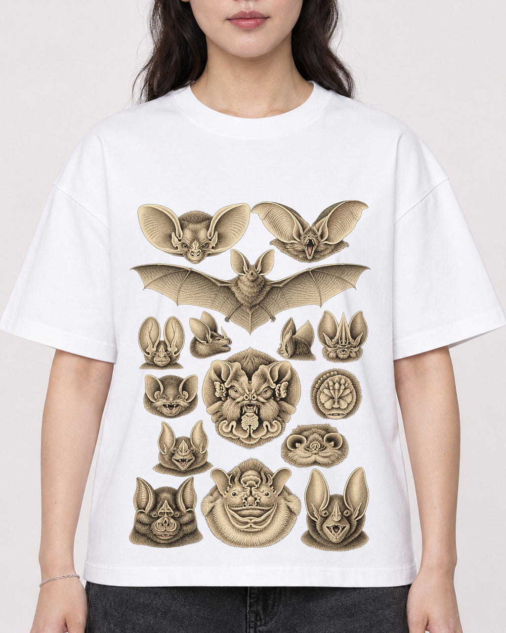 Mockup Boxy Heavyweight Tee White female close-up 03