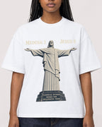 Mockup Boxy Heavyweight Tee White female close-up 04