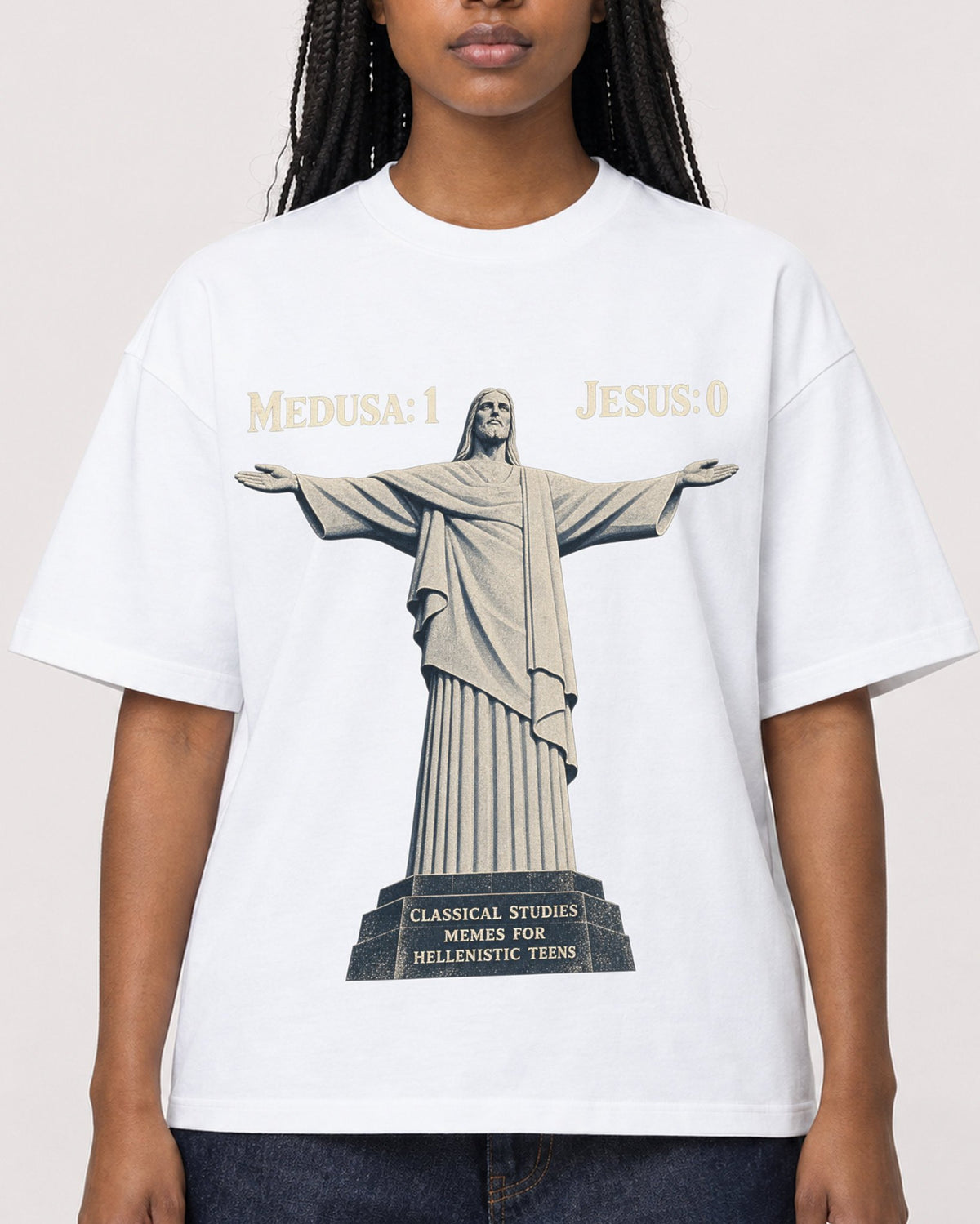 Mockup Boxy Heavyweight Tee White female close-up 04