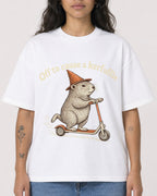 Mockup Boxy Heavyweight Tee White female close-up 30