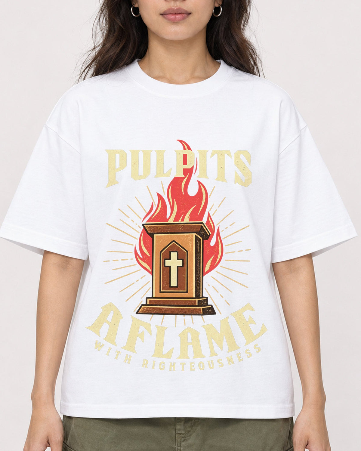 Mockup Boxy Heavyweight Tee White female close-up 02