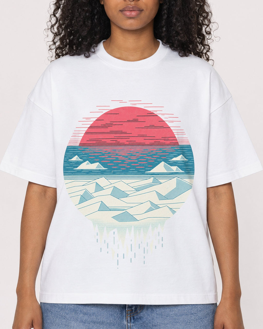 Mockup Boxy Heavyweight Tee White female close-up 05