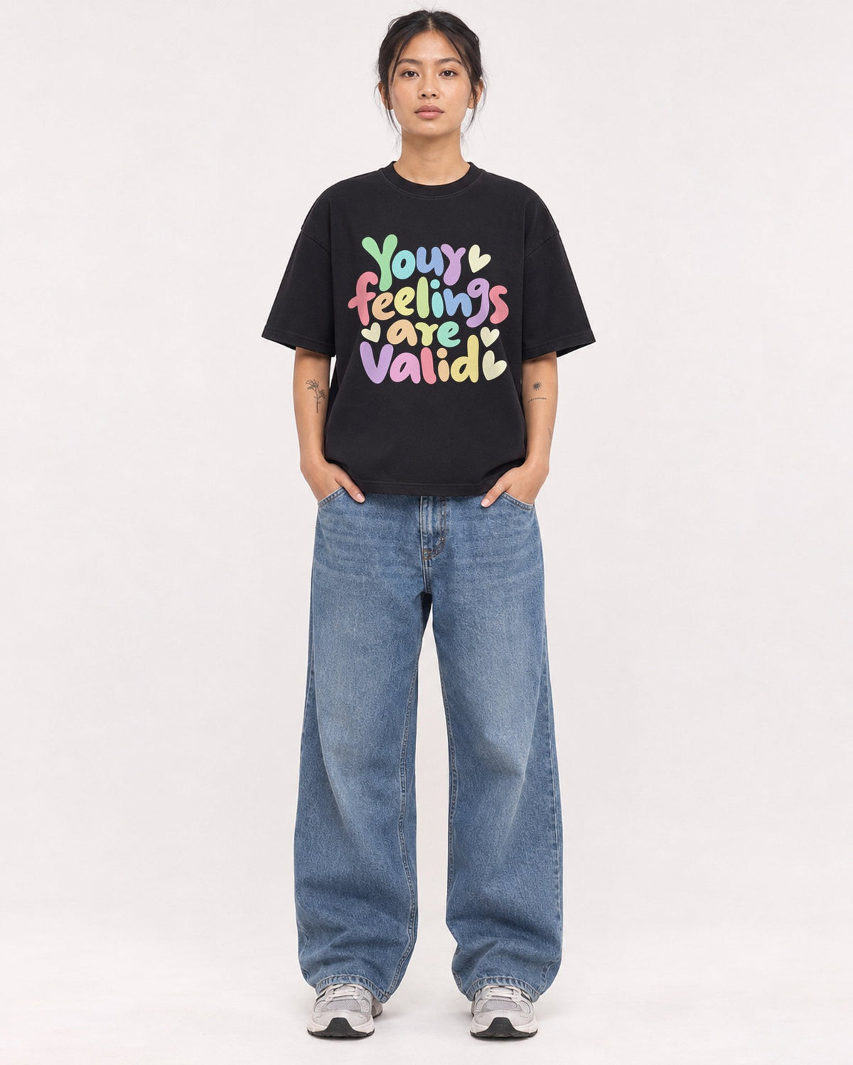 Mockup Boxy Heavyweight Tee Black female full-body 12