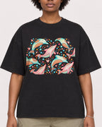 Mockup Boxy Heavyweight Tee Black female close-up 14