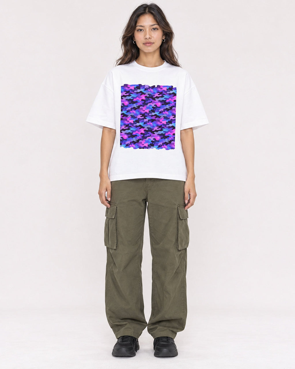 Mockup Boxy Heavyweight Tee White female full-body 02