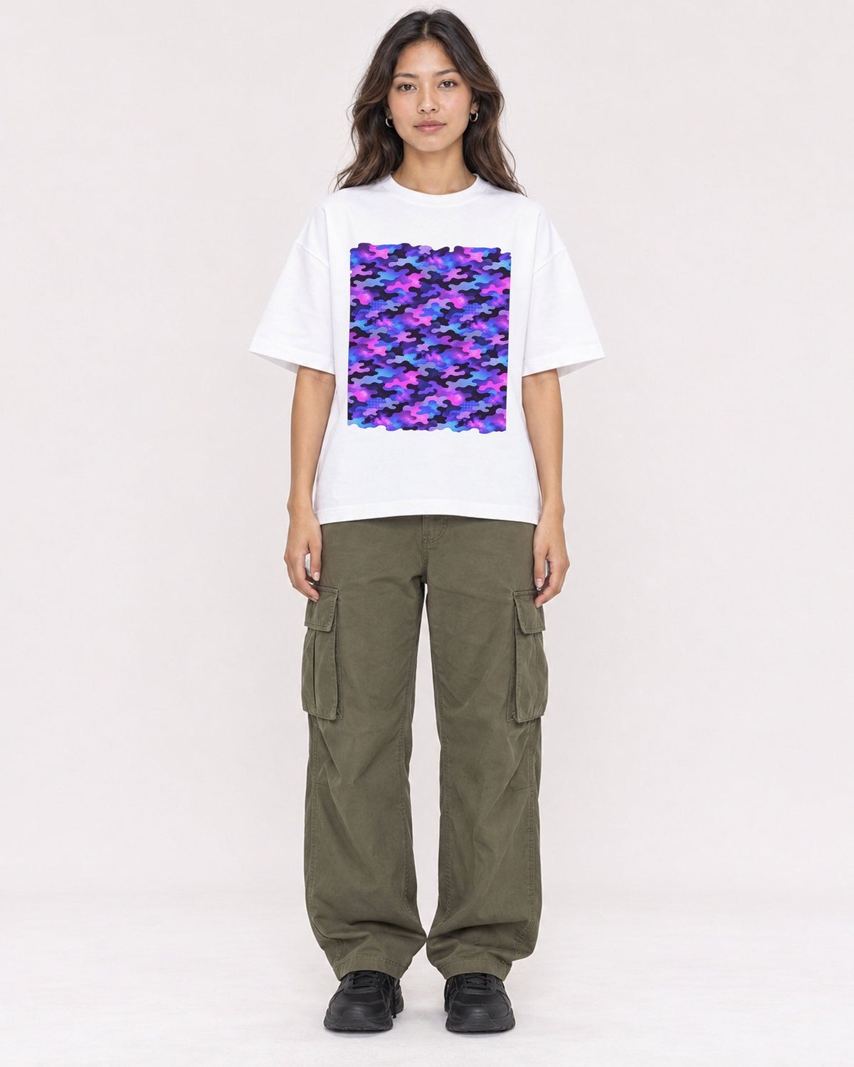 Mockup Boxy Heavyweight Tee White female full-body 02