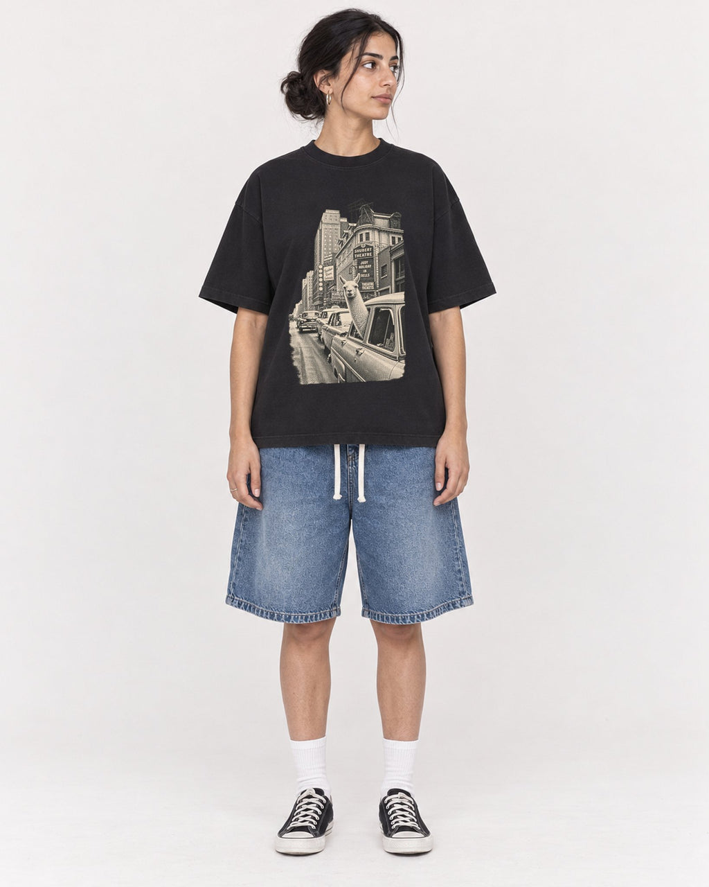 Mockup Boxy Heavyweight Tee Black female full-body 17
