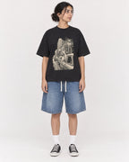 Mockup Boxy Heavyweight Tee Black female full-body 17