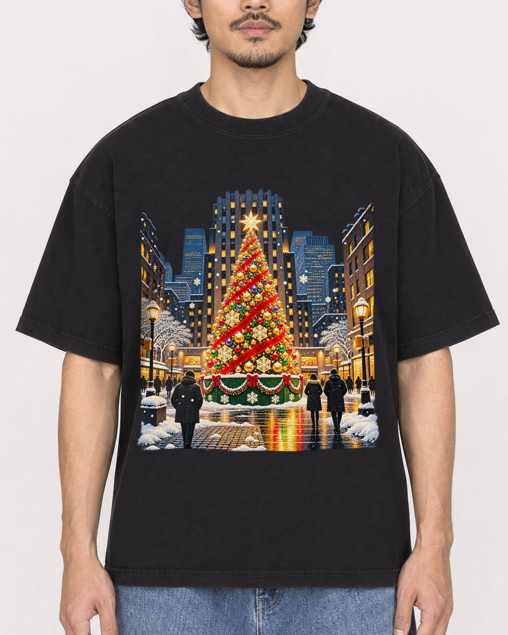 Mockup Boxy Heavyweight Tee Black male close-up 02