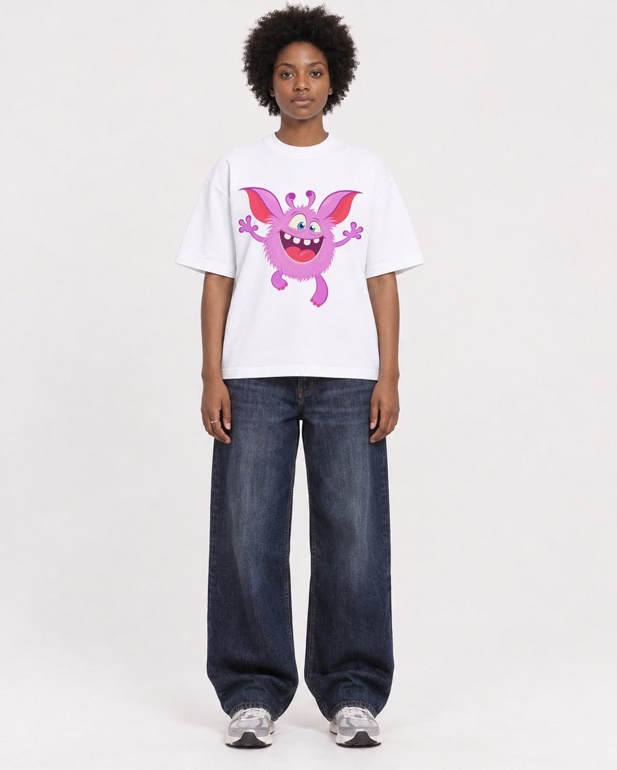 Mockup Boxy Heavyweight Tee White female full-body 14