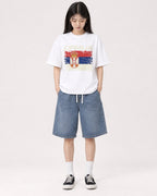 Mockup Boxy Heavyweight Tee White female full-body 01