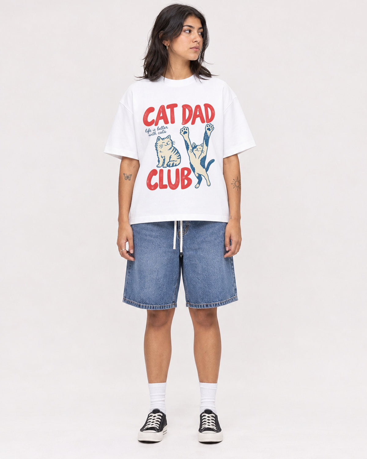 Mockup Boxy Heavyweight Tee White female full-body 36