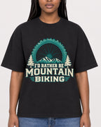 Mockup Boxy Heavyweight Tee Black female close-up 04