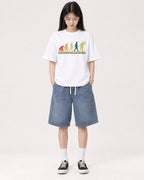 Mockup Boxy Heavyweight Tee White female full-body 01