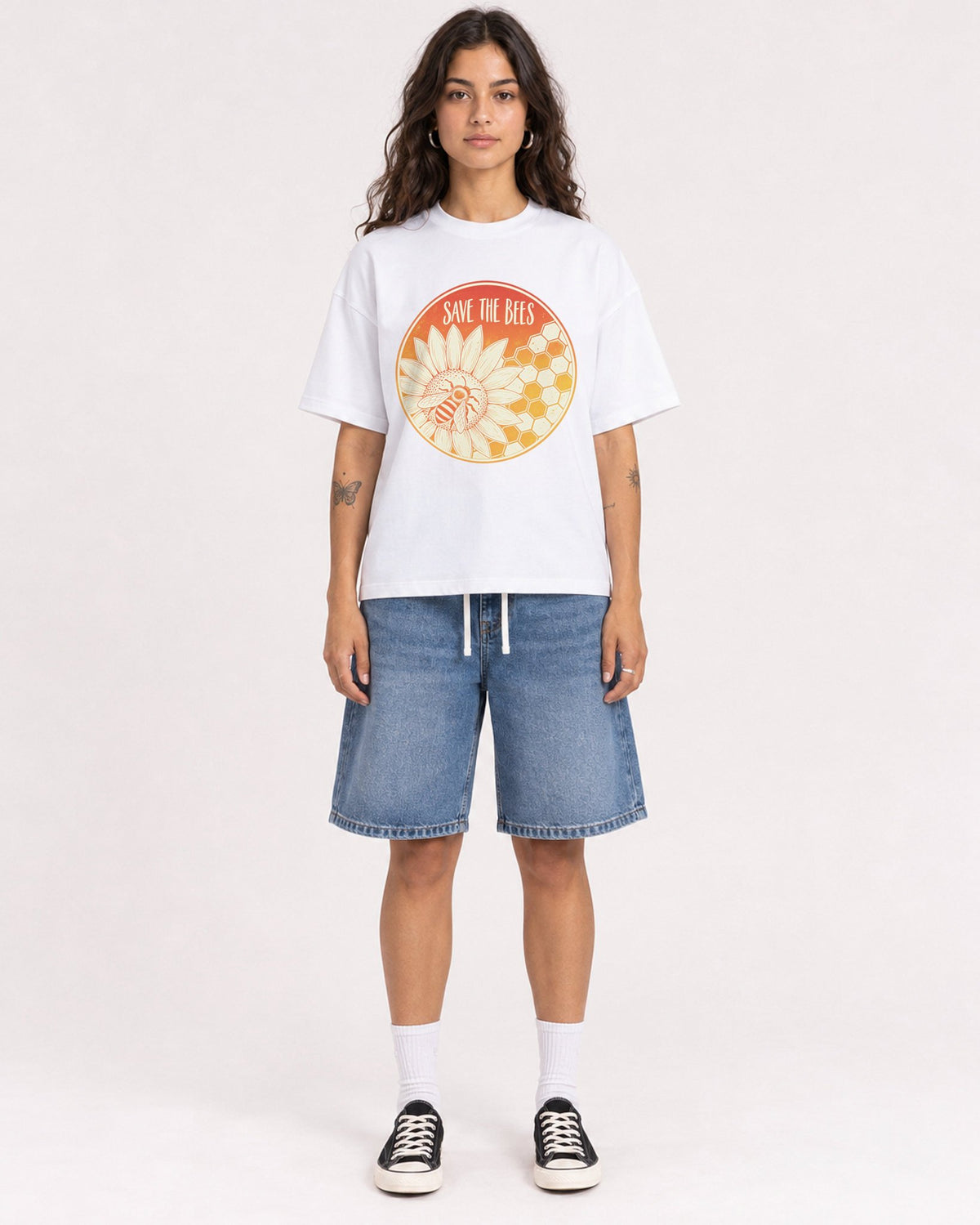 Mockup Boxy Heavyweight Tee White female full-body 06