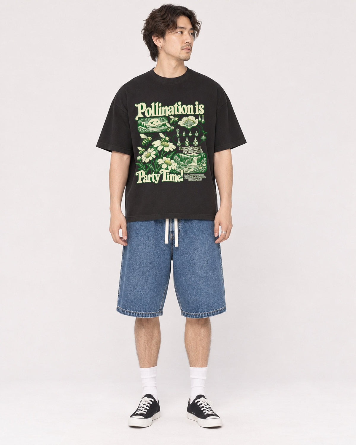 Mockup Boxy Heavyweight Tee Black male full-body 03