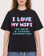 Mockup Boxy Heavyweight Tee Black female close-up 09