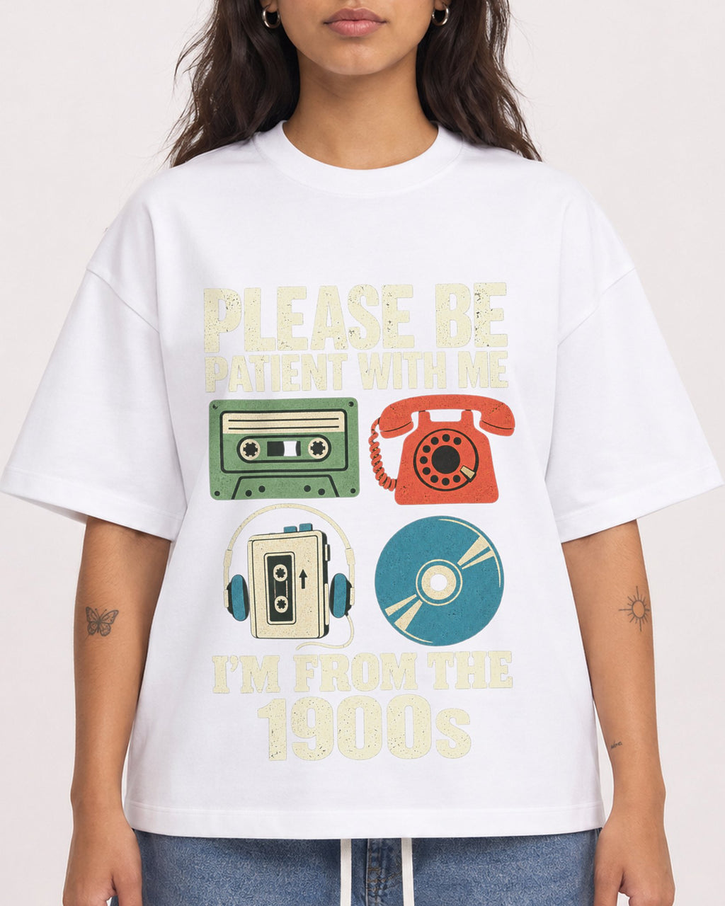 Mockup Boxy Heavyweight Tee White female close-up 06