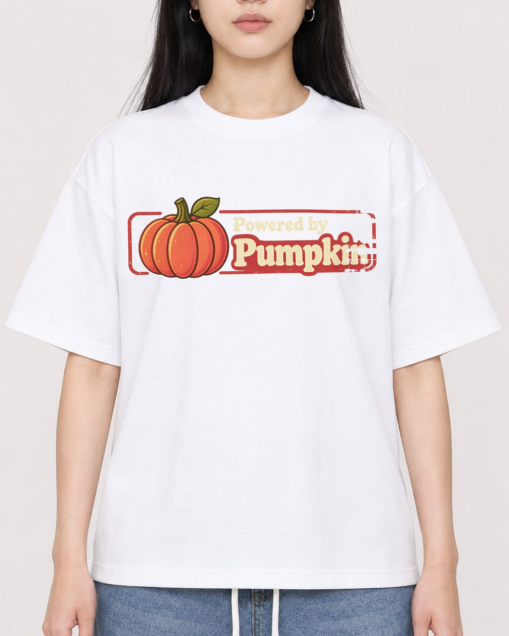 Mockup Boxy Heavyweight Tee White female close-up 01