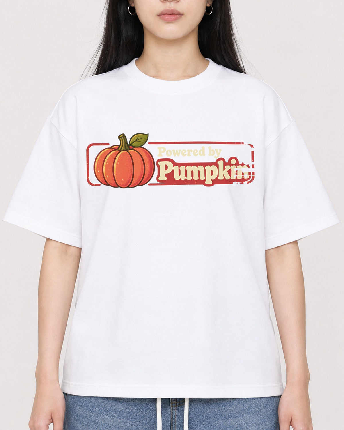 Mockup Boxy Heavyweight Tee White female close-up 01