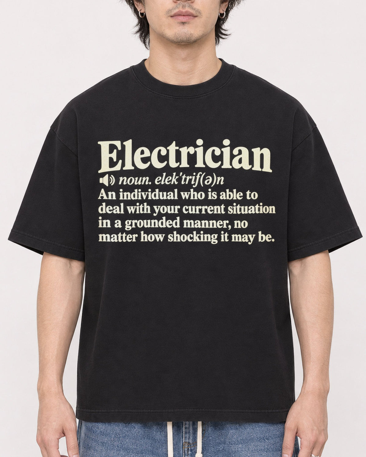 Mockup Boxy Heavyweight Tee Black male close-up 03