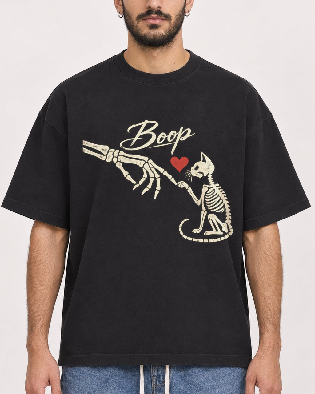 Mockup Boxy Heavyweight Tee Black male close-up 07