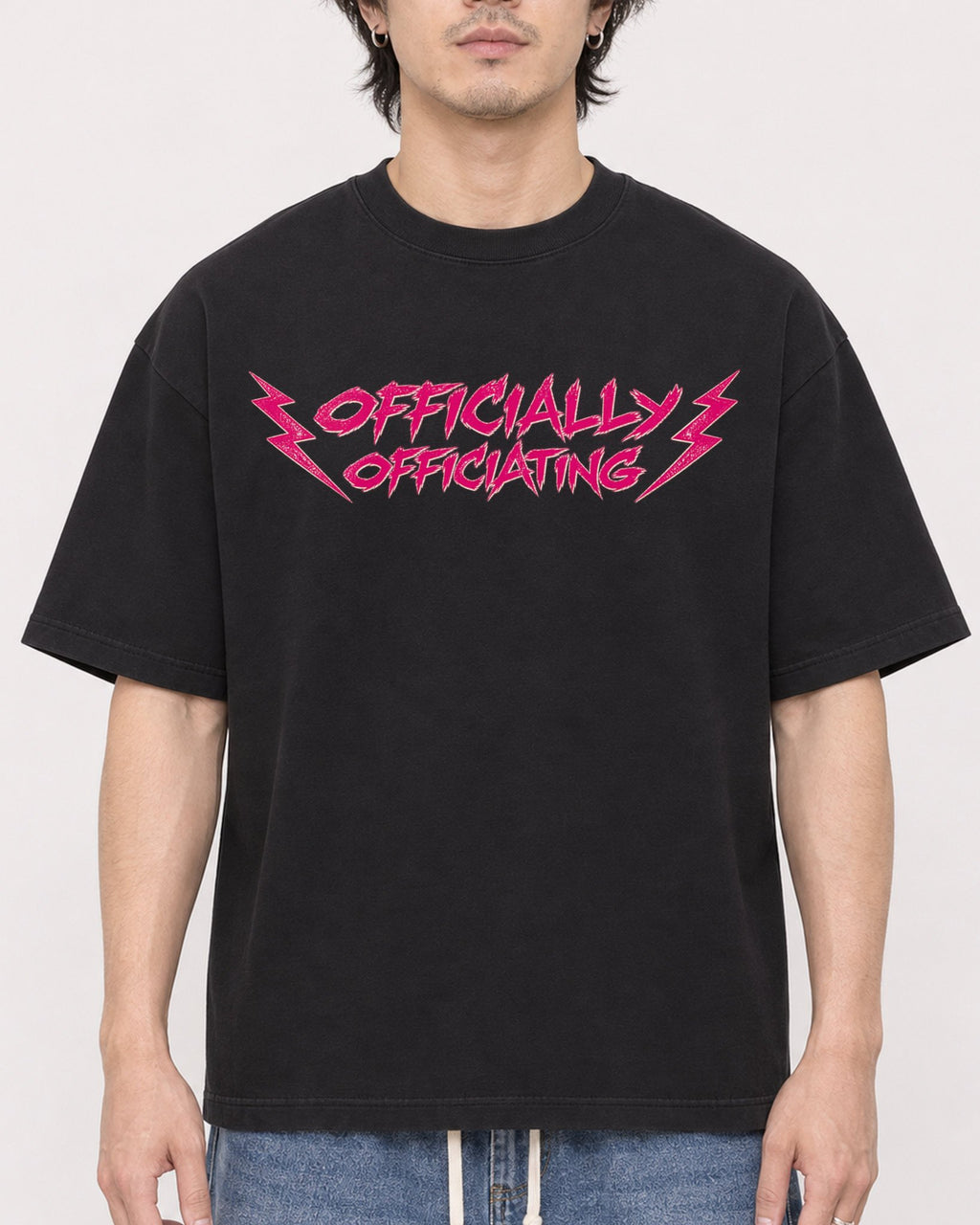Mockup Boxy Heavyweight Tee Black male close-up 03