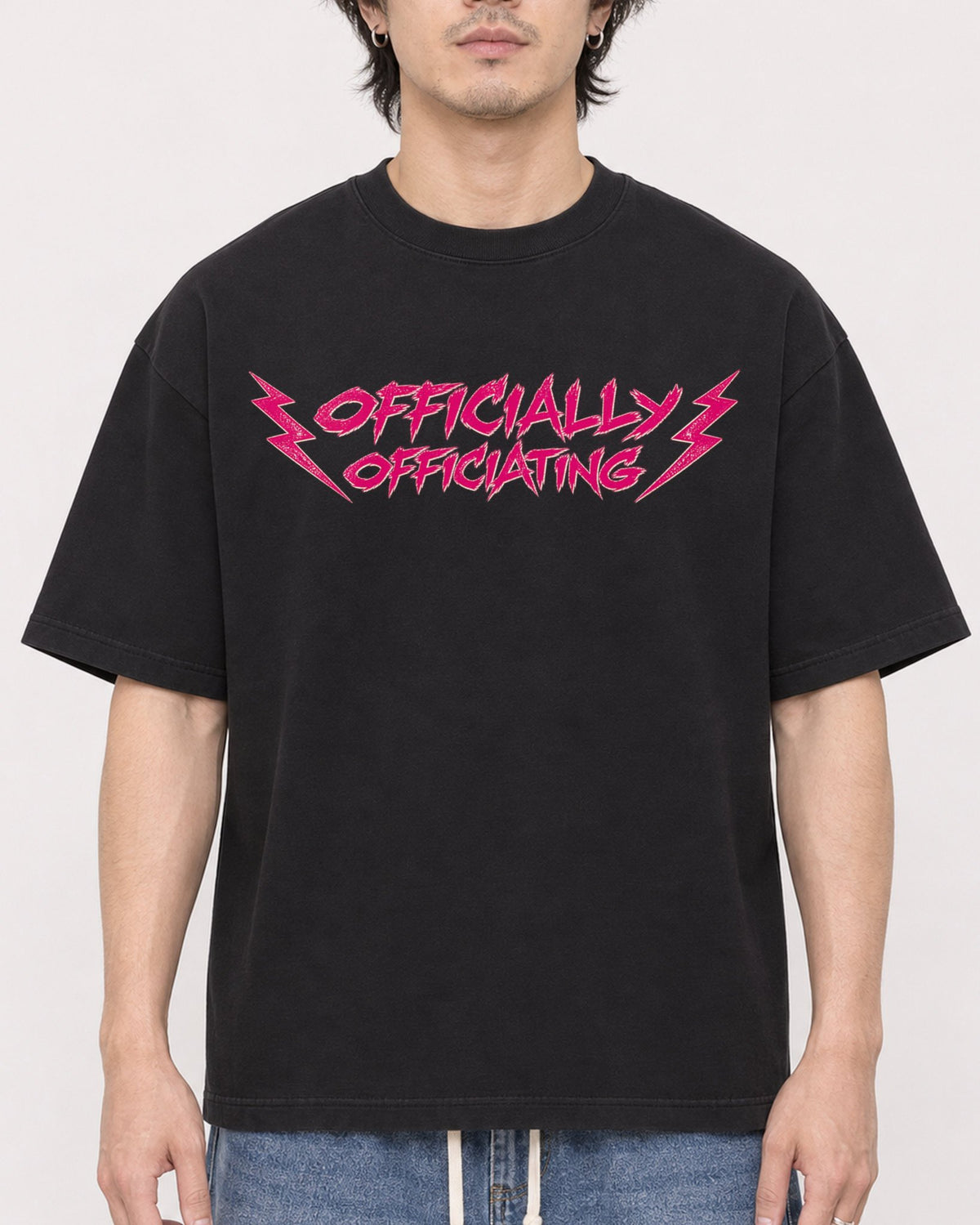 Mockup Boxy Heavyweight Tee Black male close-up 03