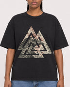 Mockup Boxy Heavyweight Tee Black female close-up 44