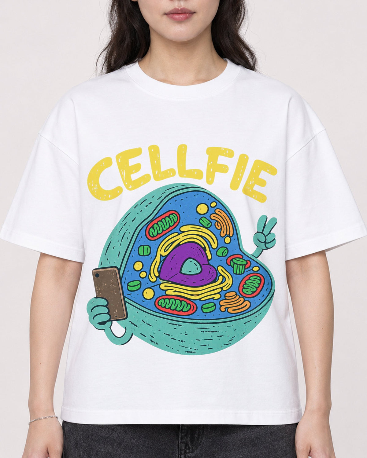 Mockup Boxy Heavyweight Tee White female close-up 03