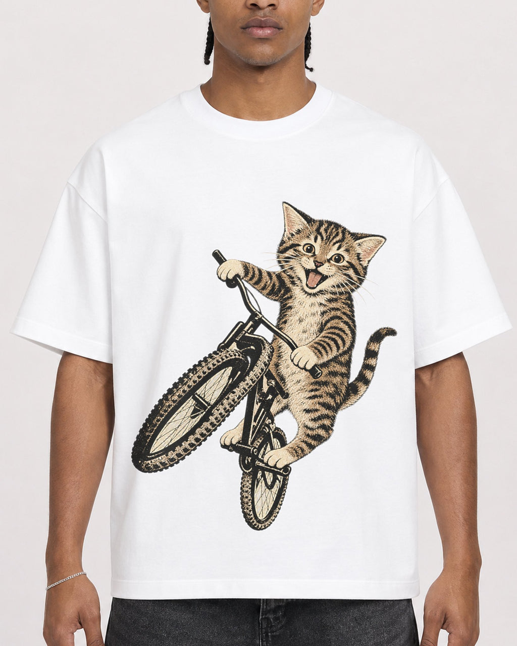 Mockup Boxy Heavyweight Tee White male close-up 25