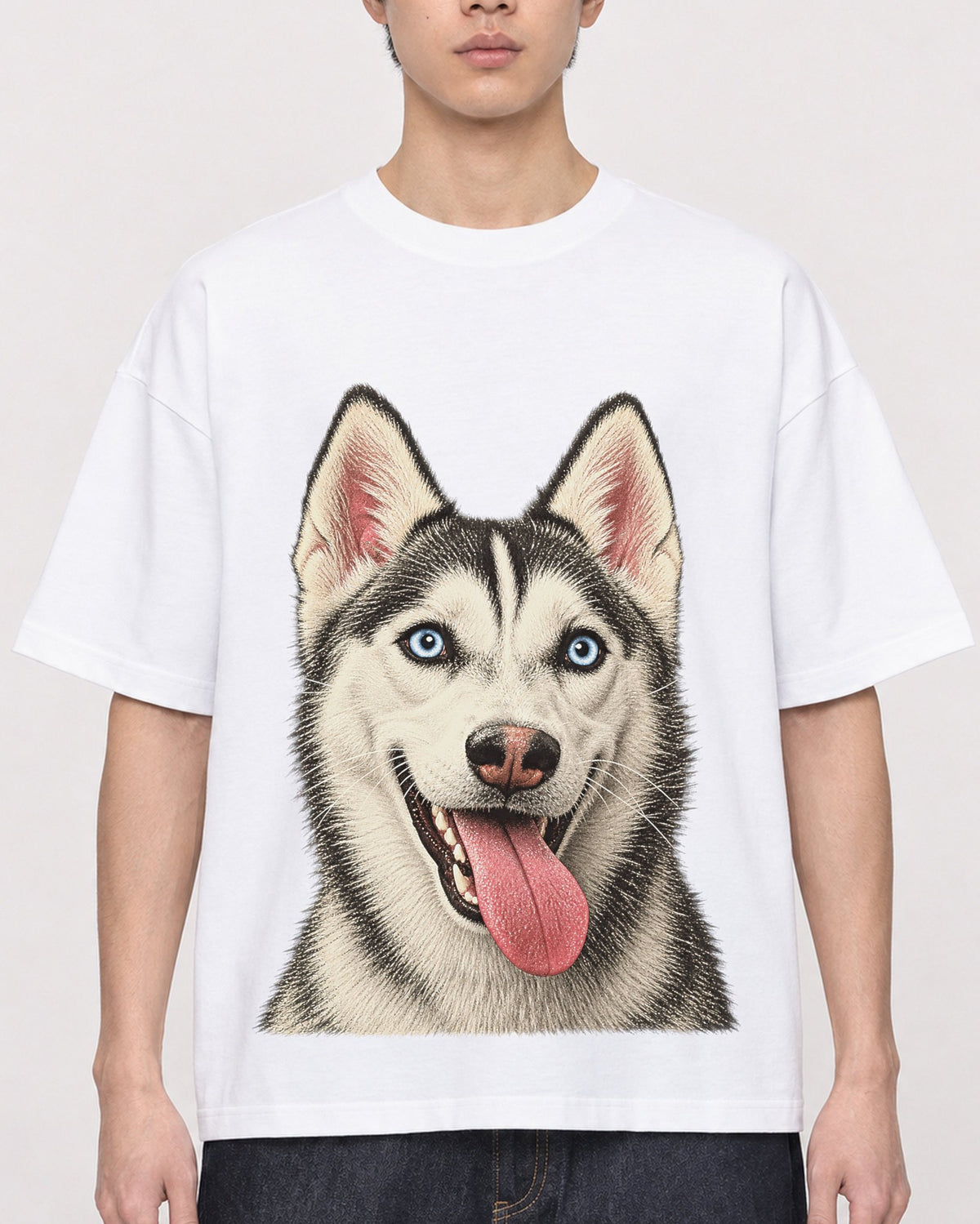 Mockup Boxy Heavyweight Tee White male close-up 01