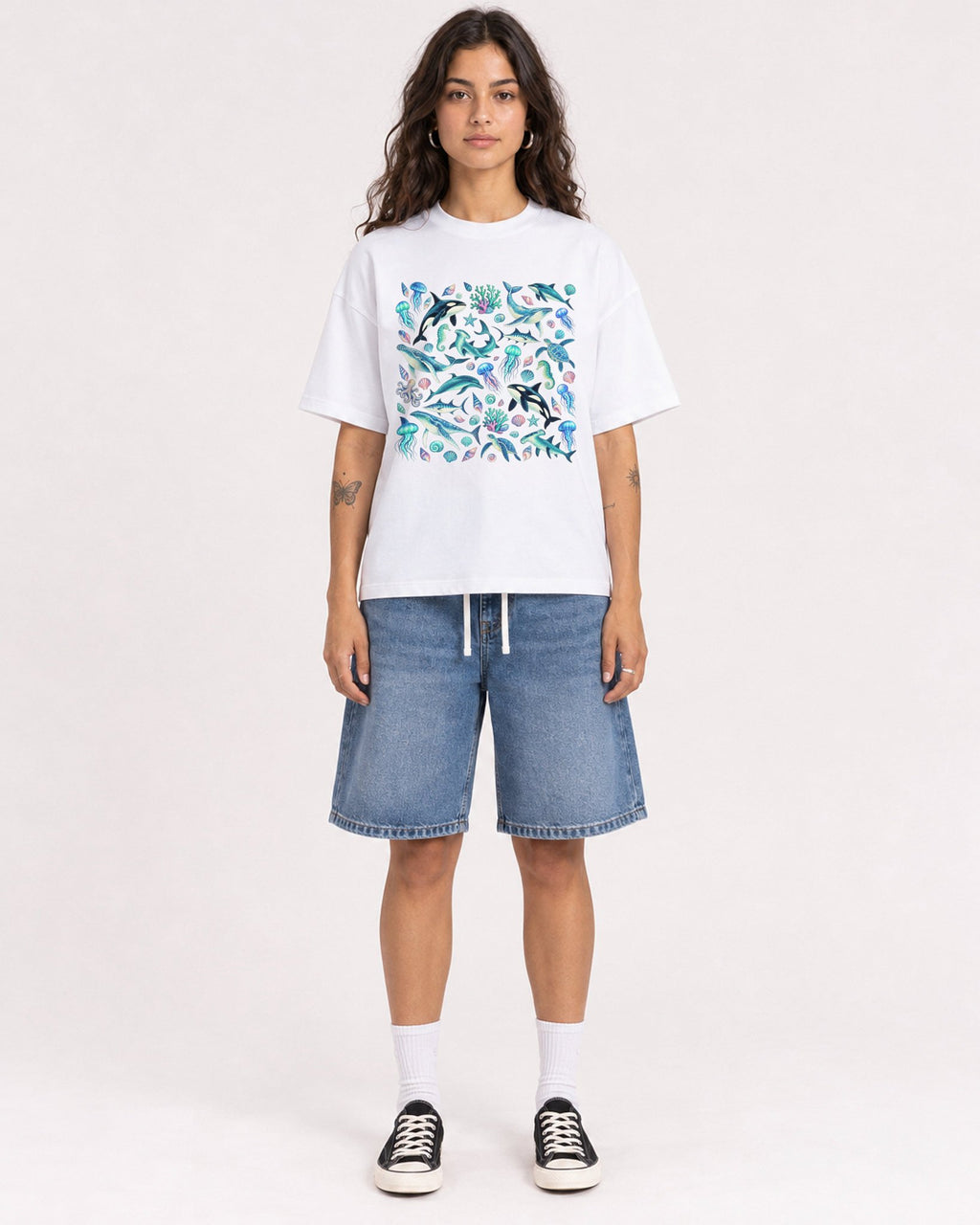Mockup Boxy Heavyweight Tee White female full-body 06