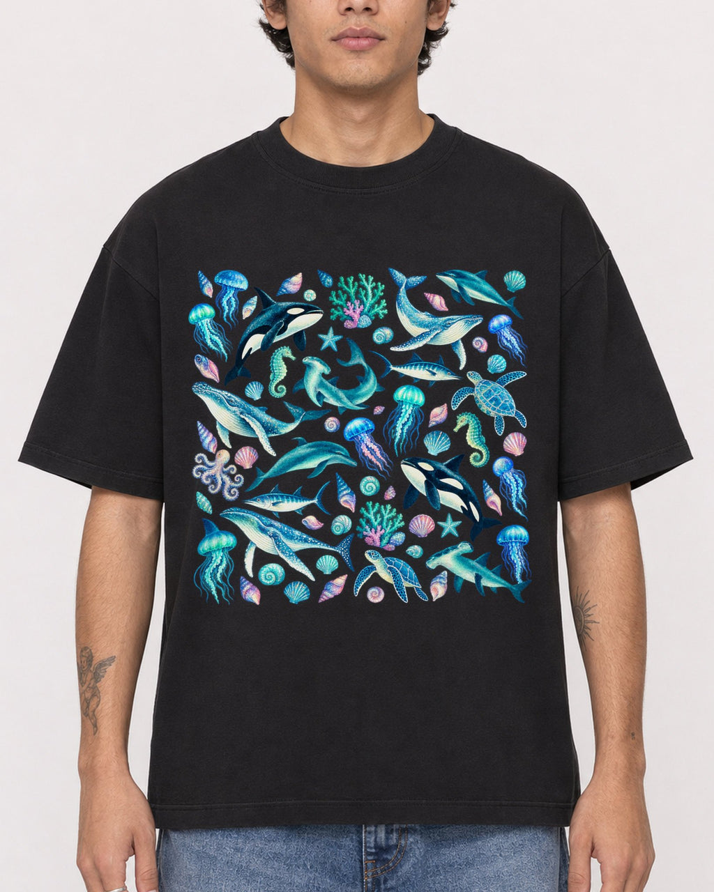 Mockup Boxy Heavyweight Tee Black male close-up 06
