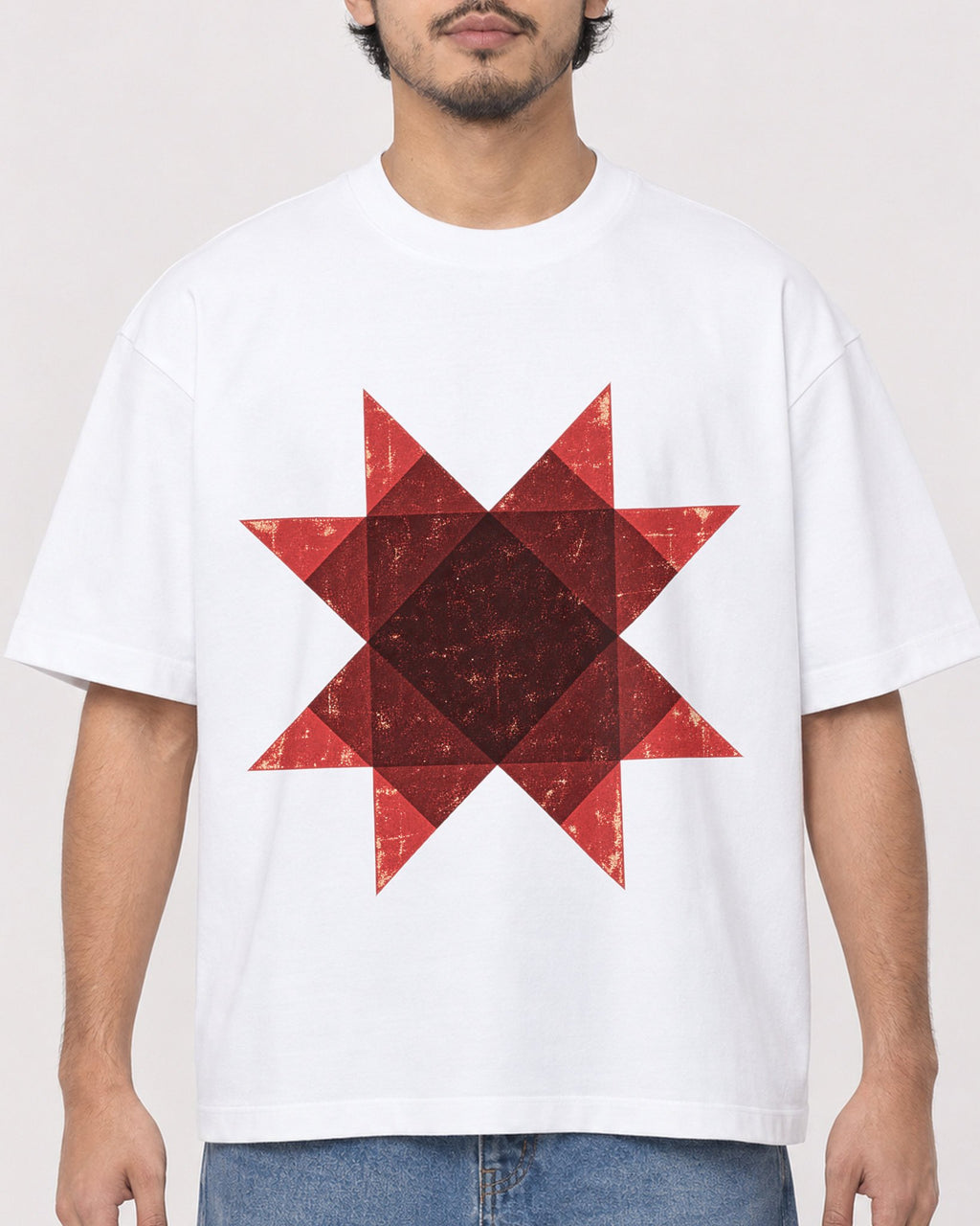 Mockup Boxy Heavyweight Tee White male close-up 02