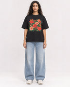 Mockup Boxy Heavyweight Tee Black female full-body 07