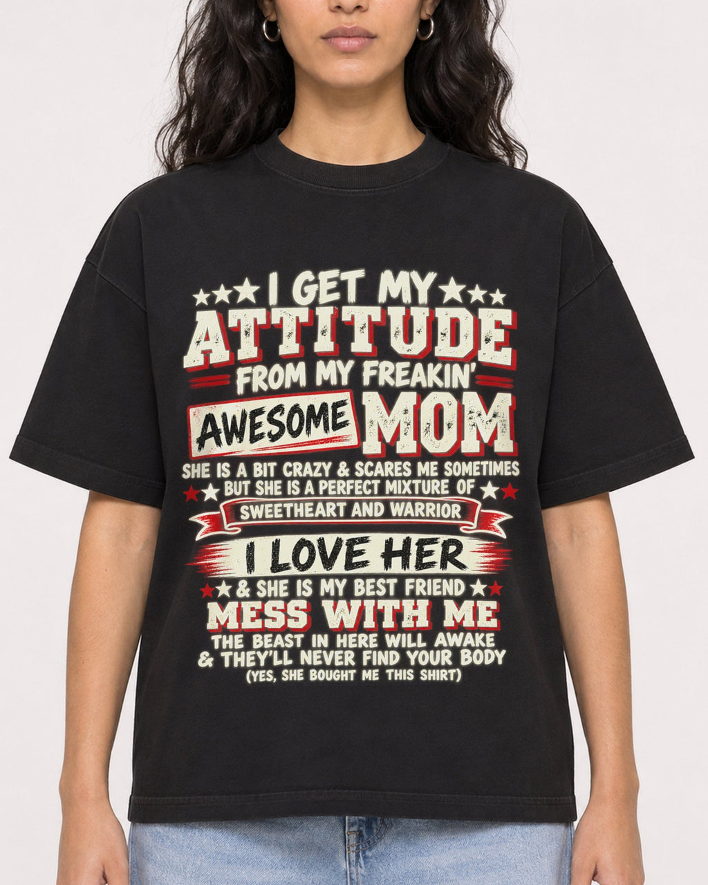 Mockup Boxy Heavyweight Tee Black female close-up 07