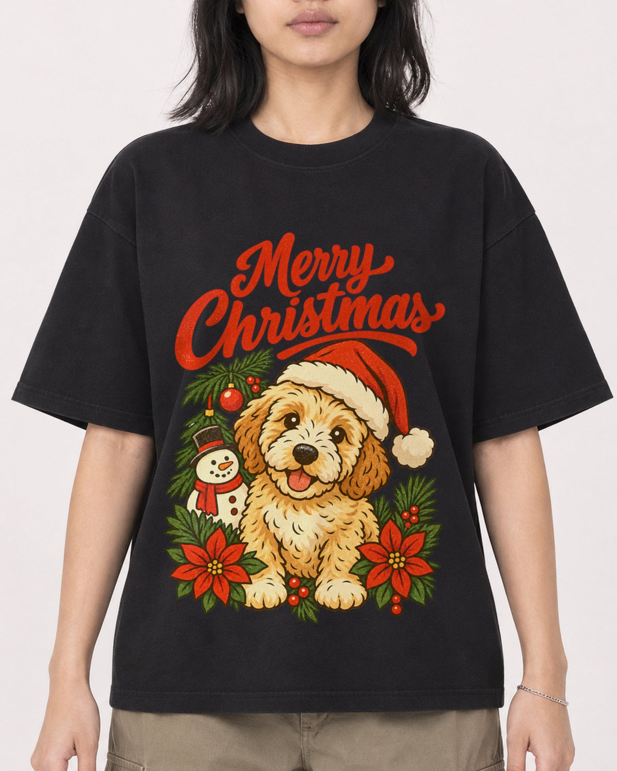 Mockup Boxy Heavyweight Tee Black female close-up 22