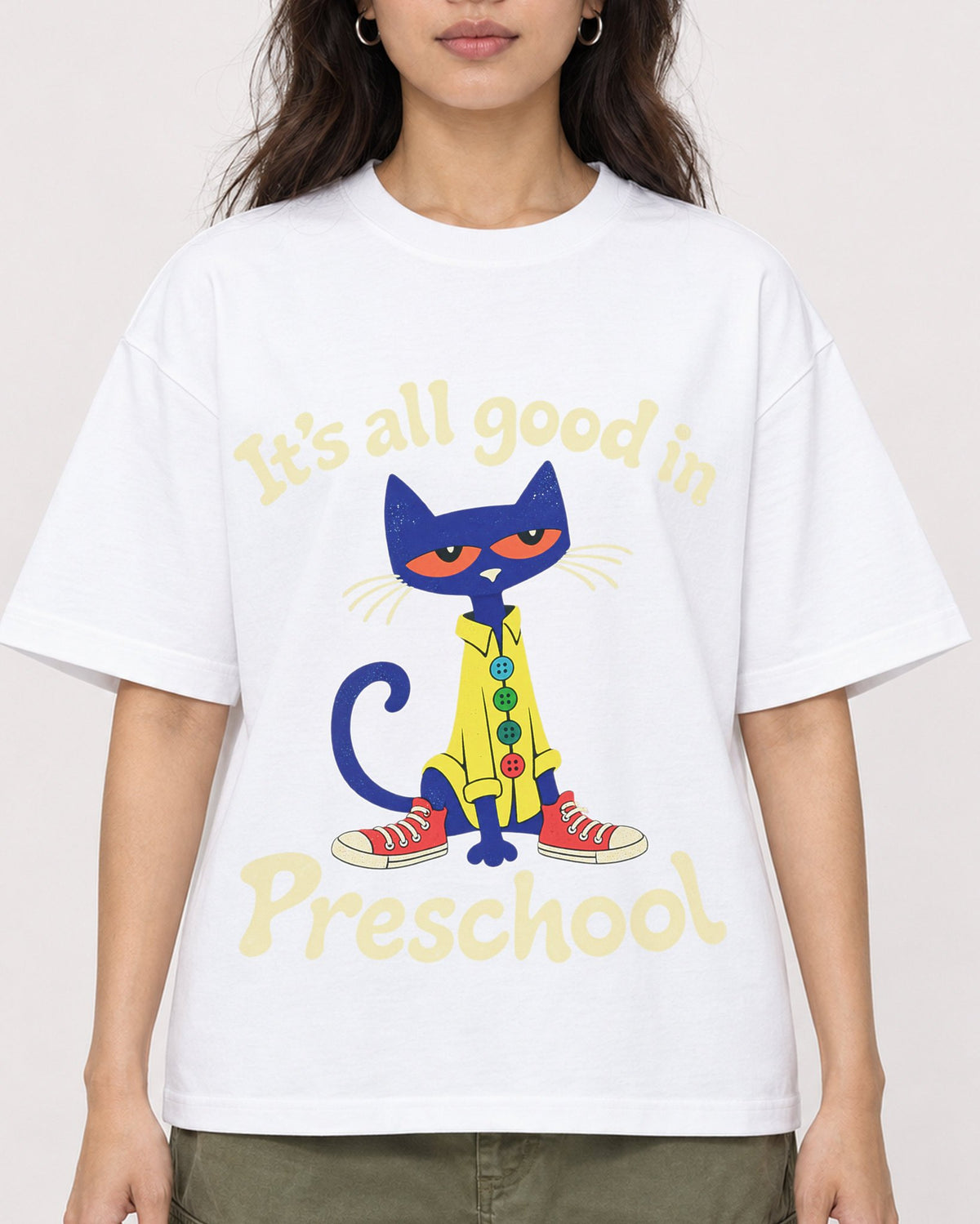 Mockup Boxy Heavyweight Tee White female close-up 02