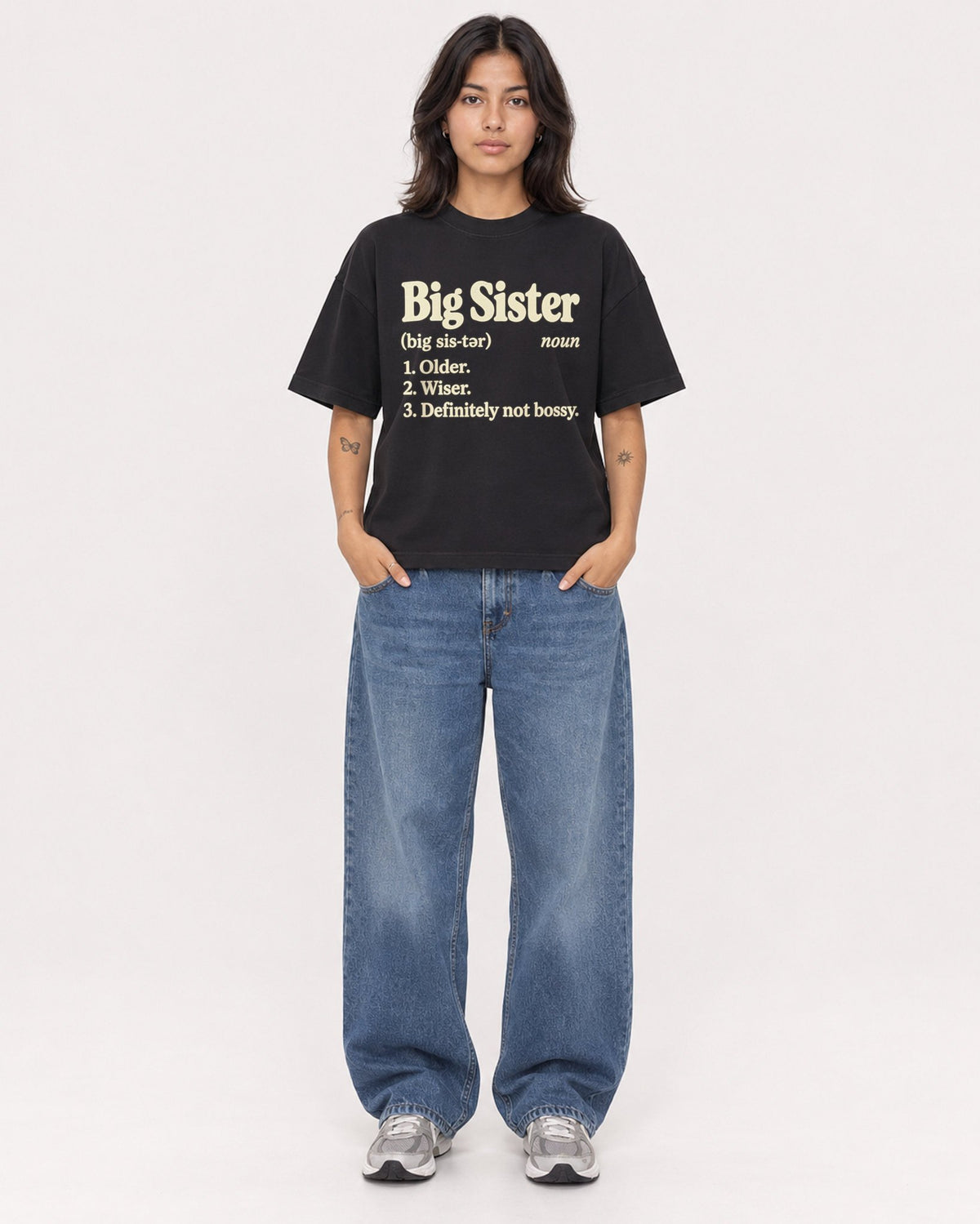 Mockup Boxy Heavyweight Tee Black female full-body 36