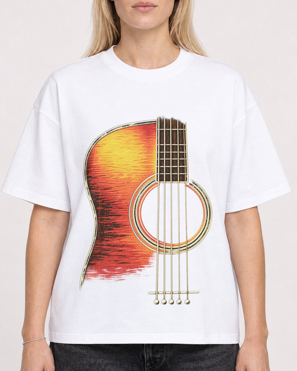 Mockup Boxy Heavyweight Tee White female close-up 08