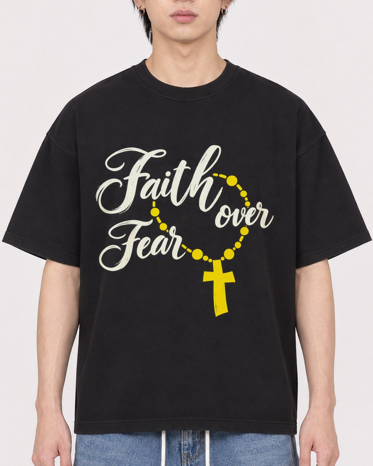 Mockup Boxy Heavyweight Tee Black male close-up 11