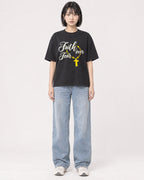 Mockup Boxy Heavyweight Tee Black female full-body 11