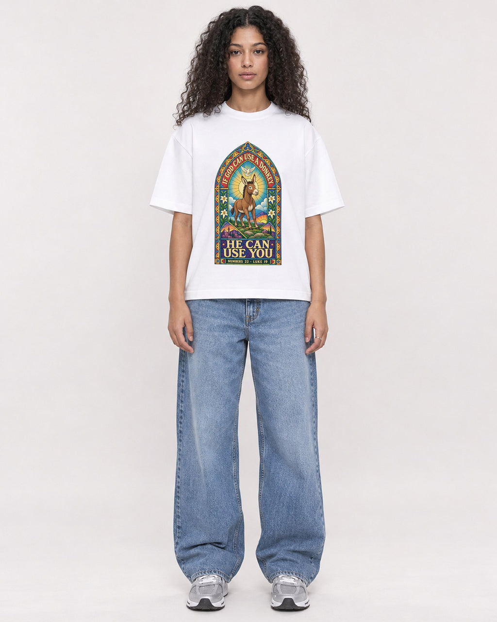 Mockup Boxy Heavyweight Tee White female full-body 10